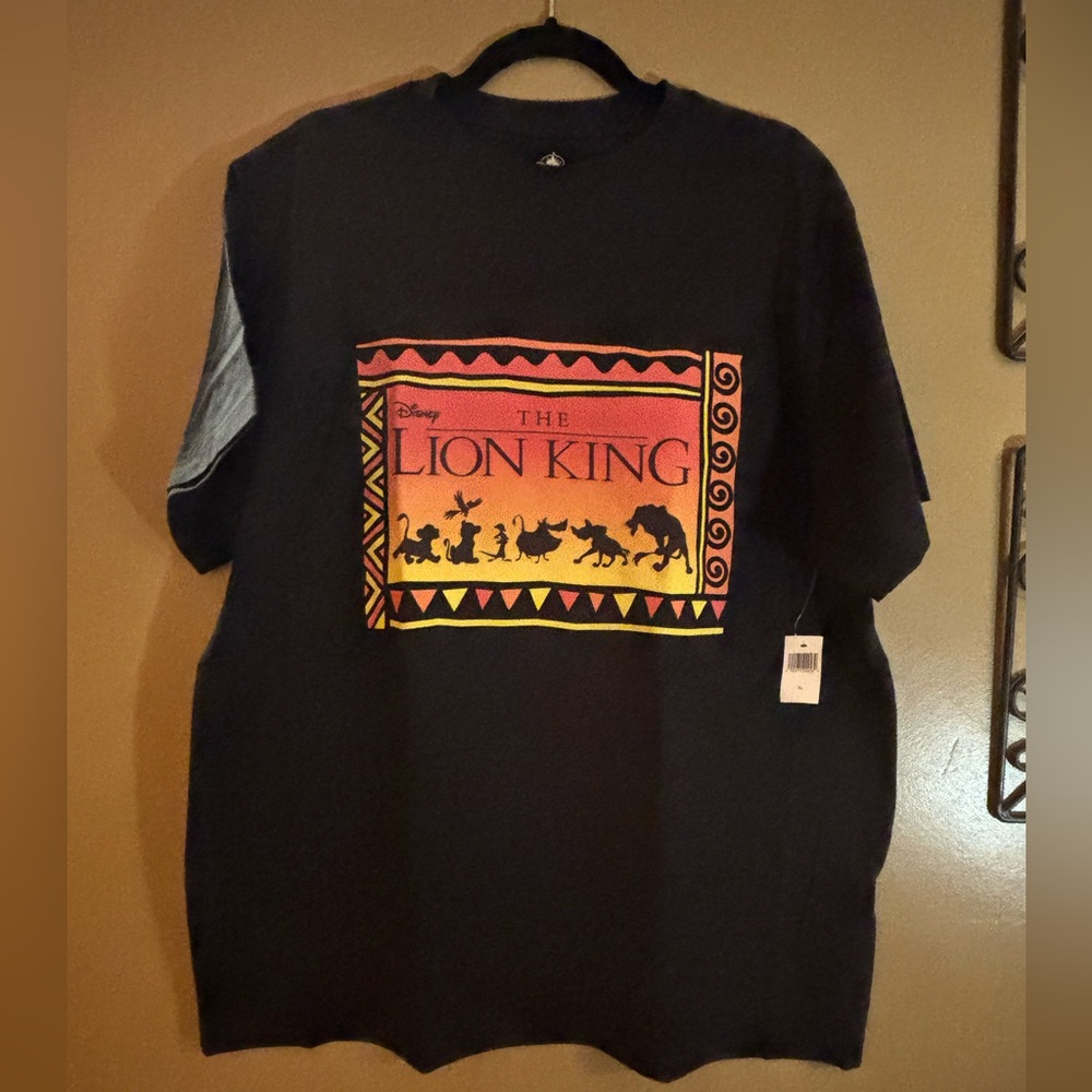 Disney The Lion King Graphic Tee - Black and Yellow XL